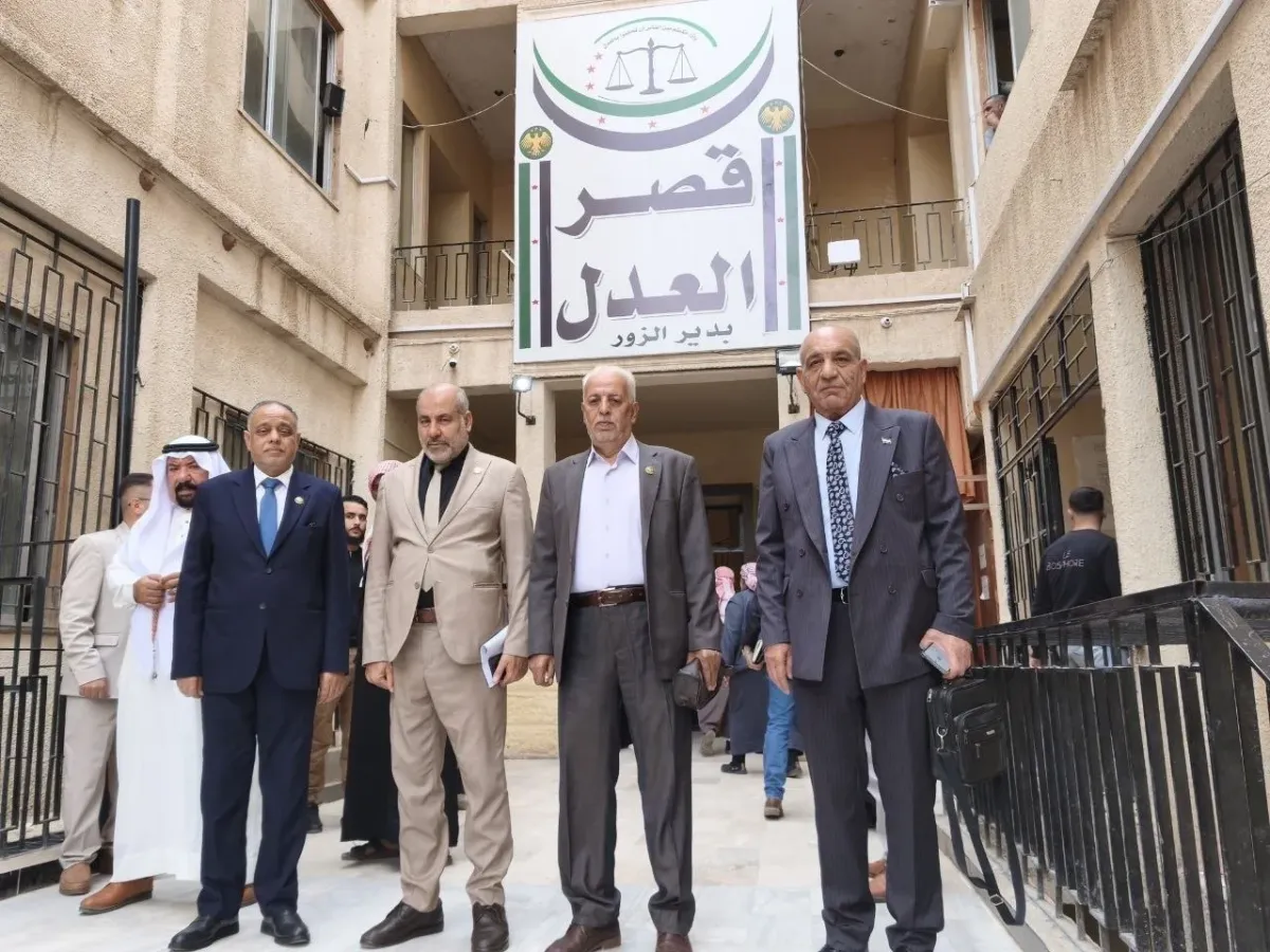 تقريباً للعدالة من المتضررين.. الهيئة الوطنية للعدالة الانتقالية تتلقى أكثر من 60 إفادة في دير الزور